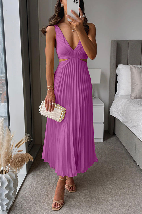 Karen™ - Neck Cut Out Pleated Maxi Dress