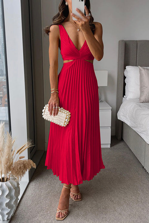 Karen™ - Neck Cut Out Pleated Maxi Dress